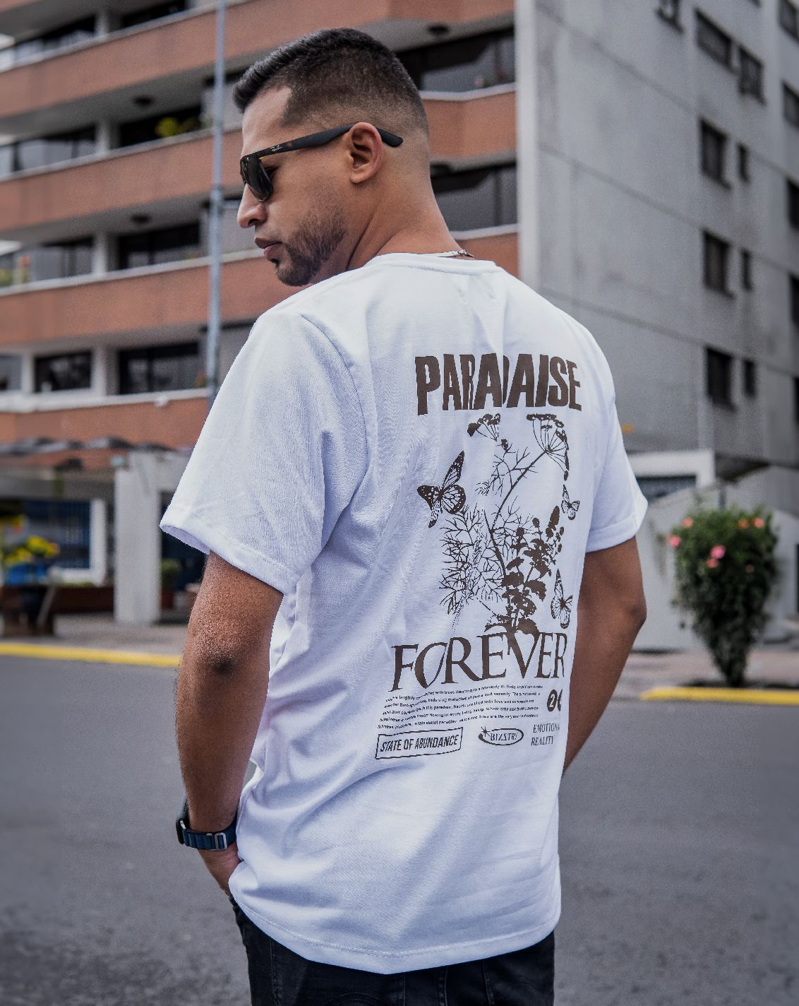 Camiseta blanca unisex PARADAISE